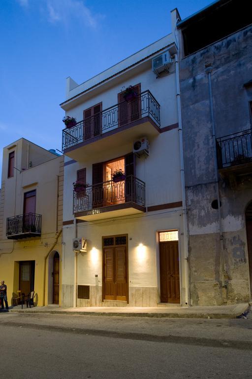 Casa Libertà Apartment Castellammare del Golfo Bagian luar foto